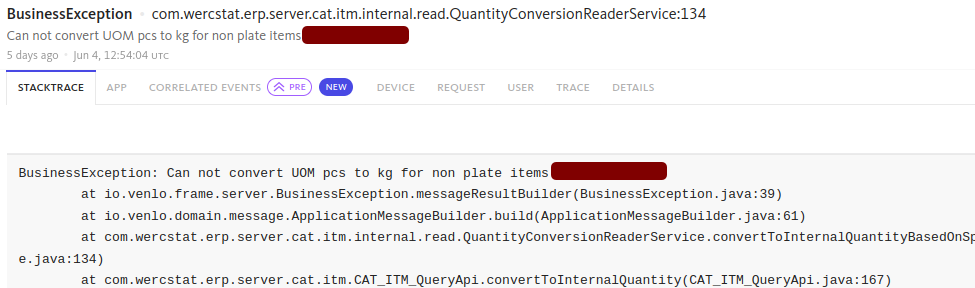De stack trace met source code locatie van de foutmelding